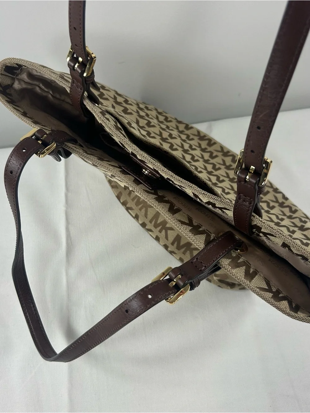 Michael Kors Jet Set Signature Jacquard Medium Tote Bag Tan 38T2XTTT2J EUC